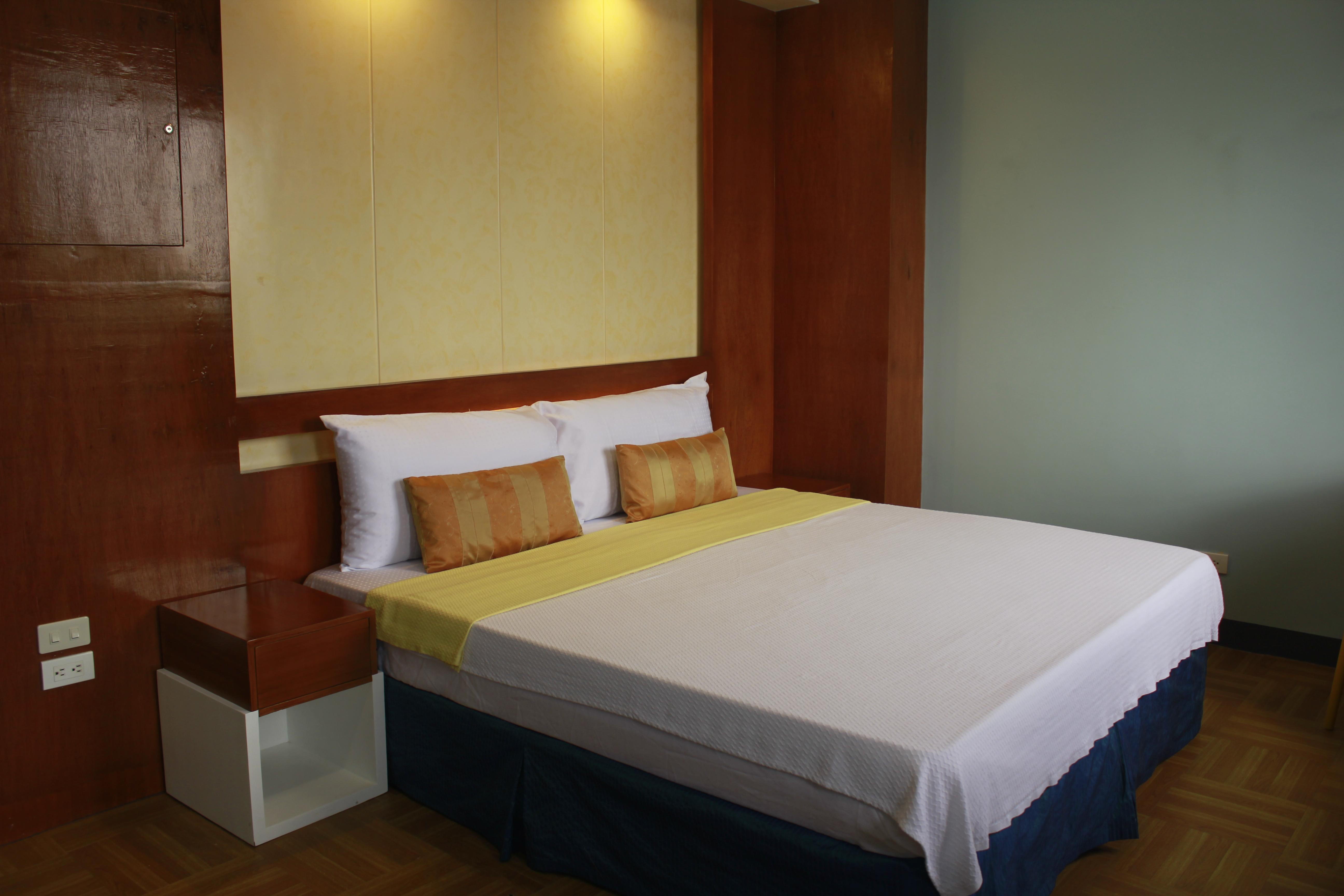 Leesons Residences Manila Exterior foto